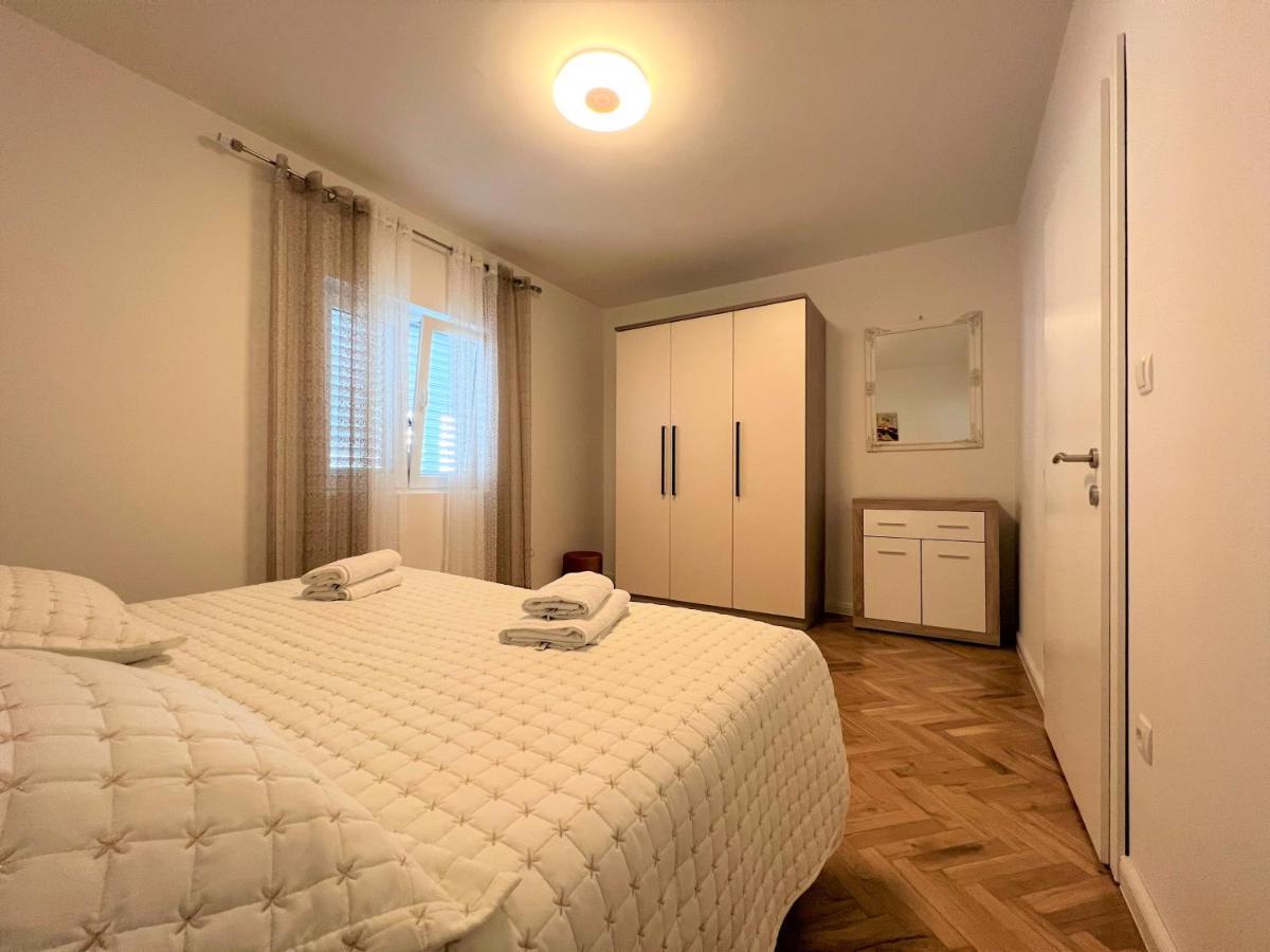 Apartment Makarska Ngoại thất bức ảnh